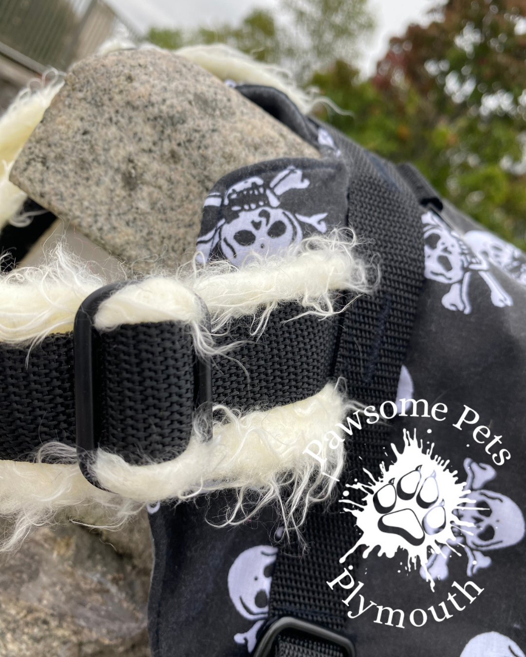 Hybrid Y front harness