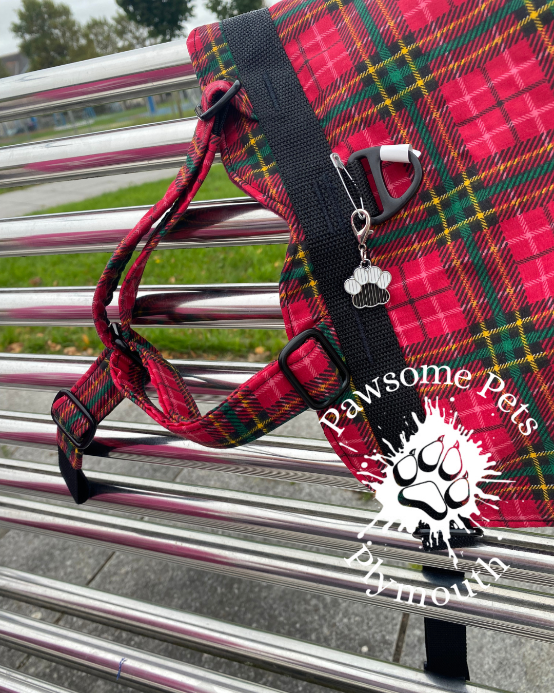 Hybrid Y front harness