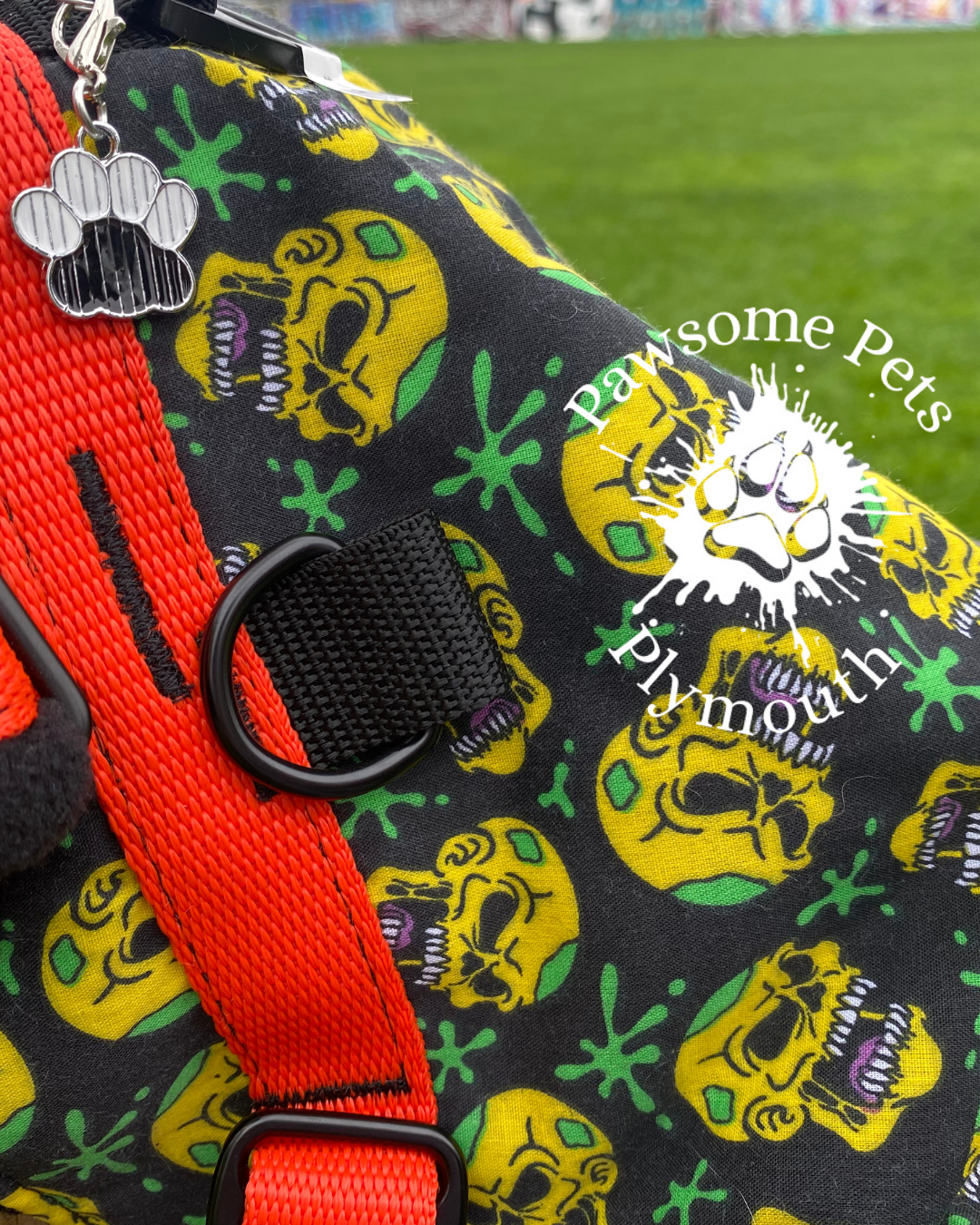 Hybrid Y front harness