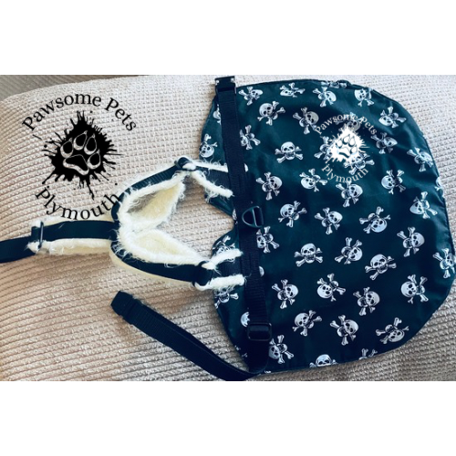 medium black webbing fleece lined Y front harness